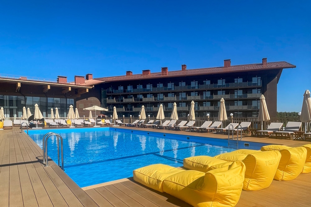 AZIMUT Hotels открывает бассейн в Переславле о деловом туризме mice майс