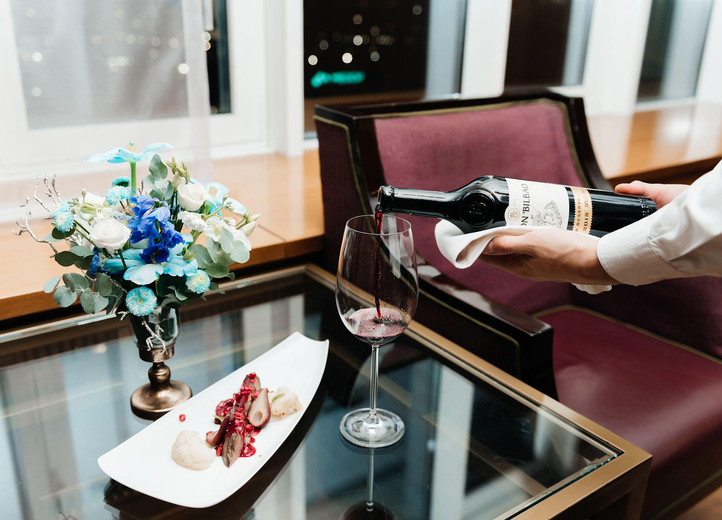 «Винный ужин» в отеле МонАрх: арт-подход к гастрономии о деловом туризме mice майс