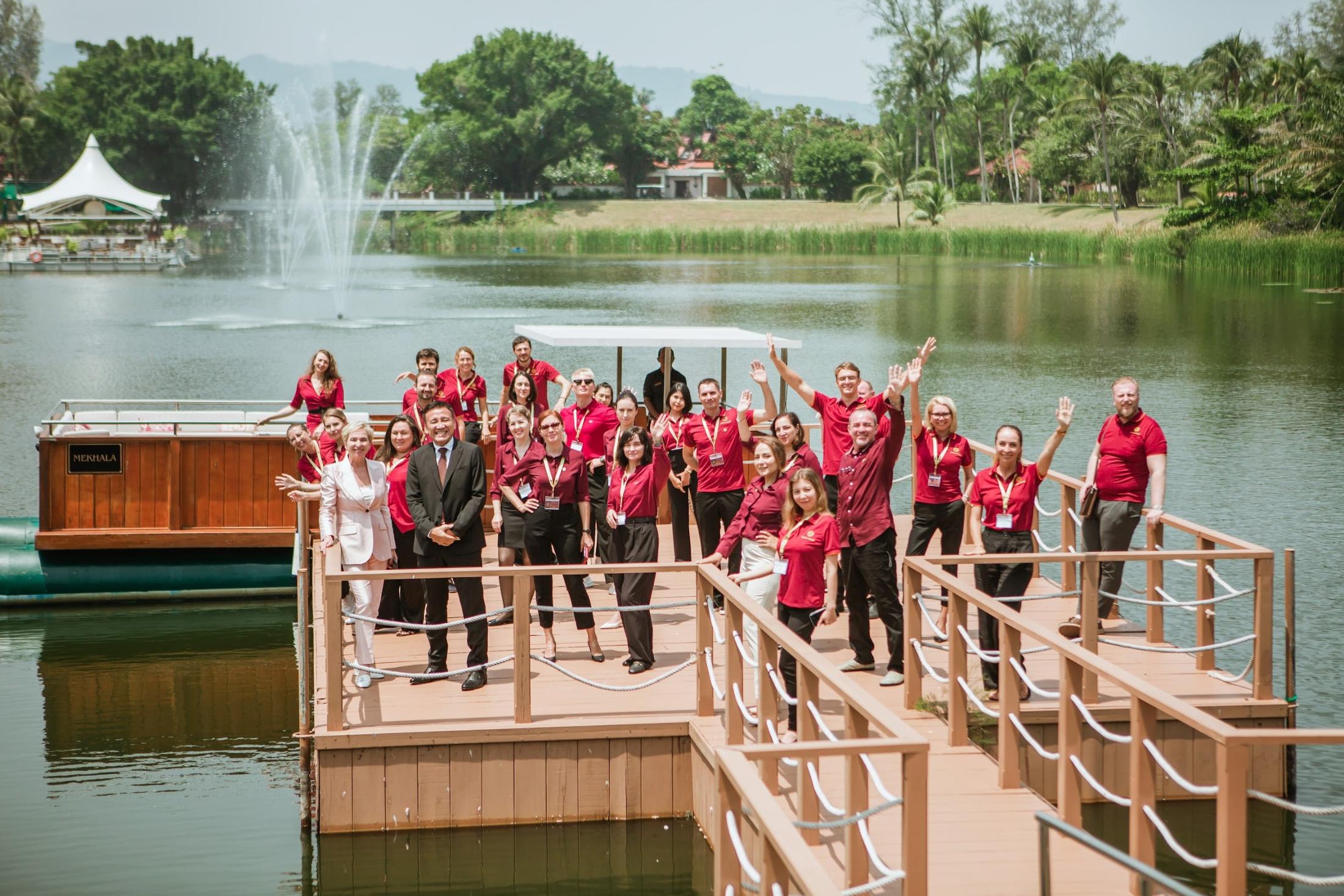 Команда Exotic Voyage в поиске нового сотрудника о деловом туризме mice майс