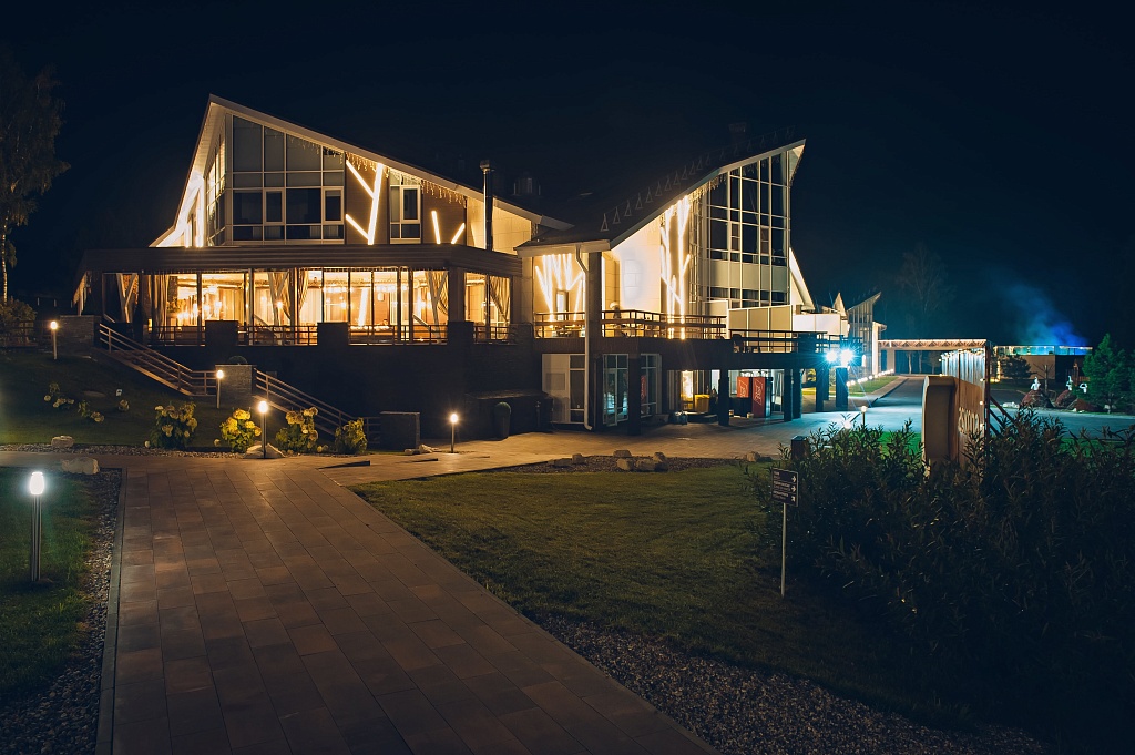 Ночной парк-отель «Доброград»