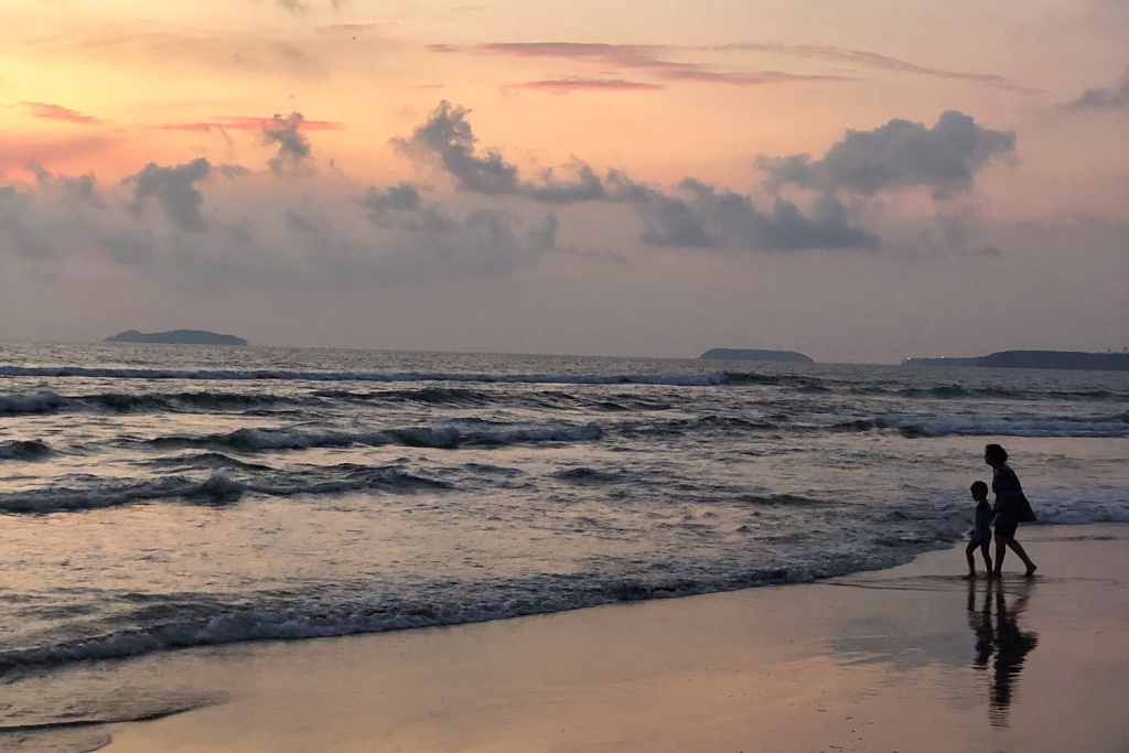 Вечернее море у ITC Grand Goa