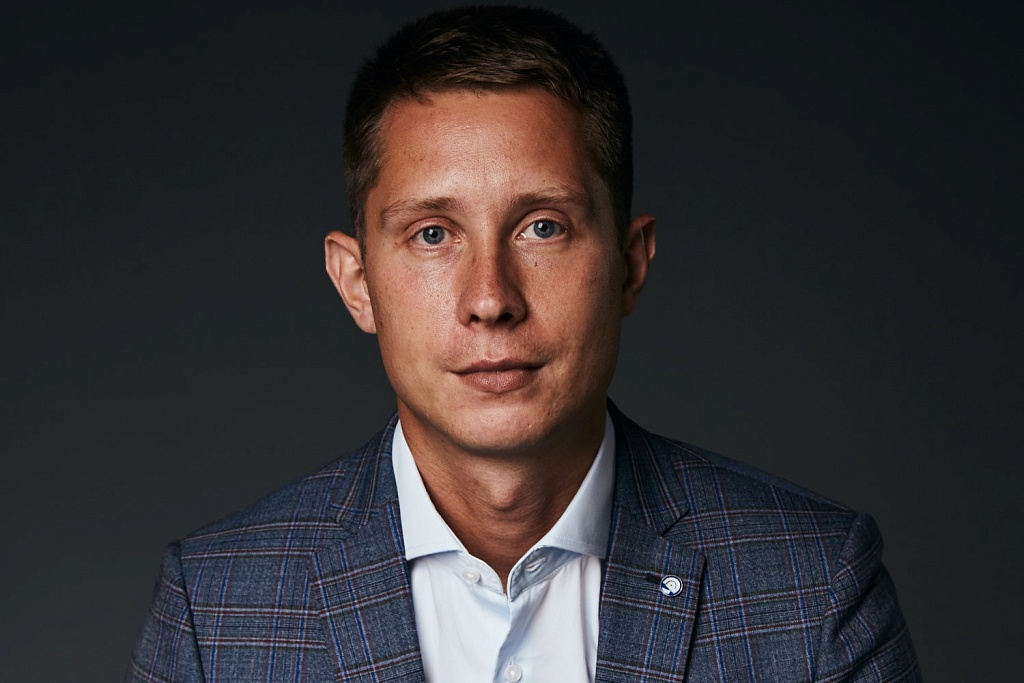 Антон Ломакин