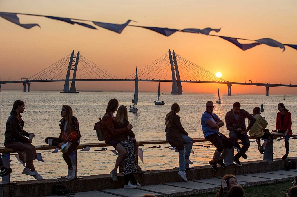 За впечатлениями в Севкабель-порт