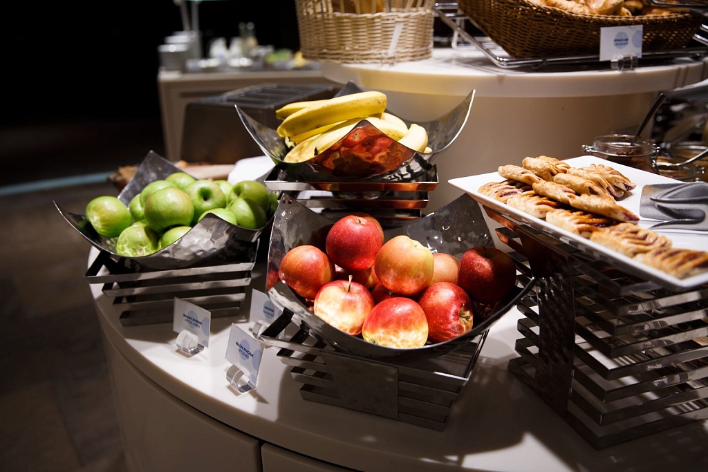 Свежие фрукты